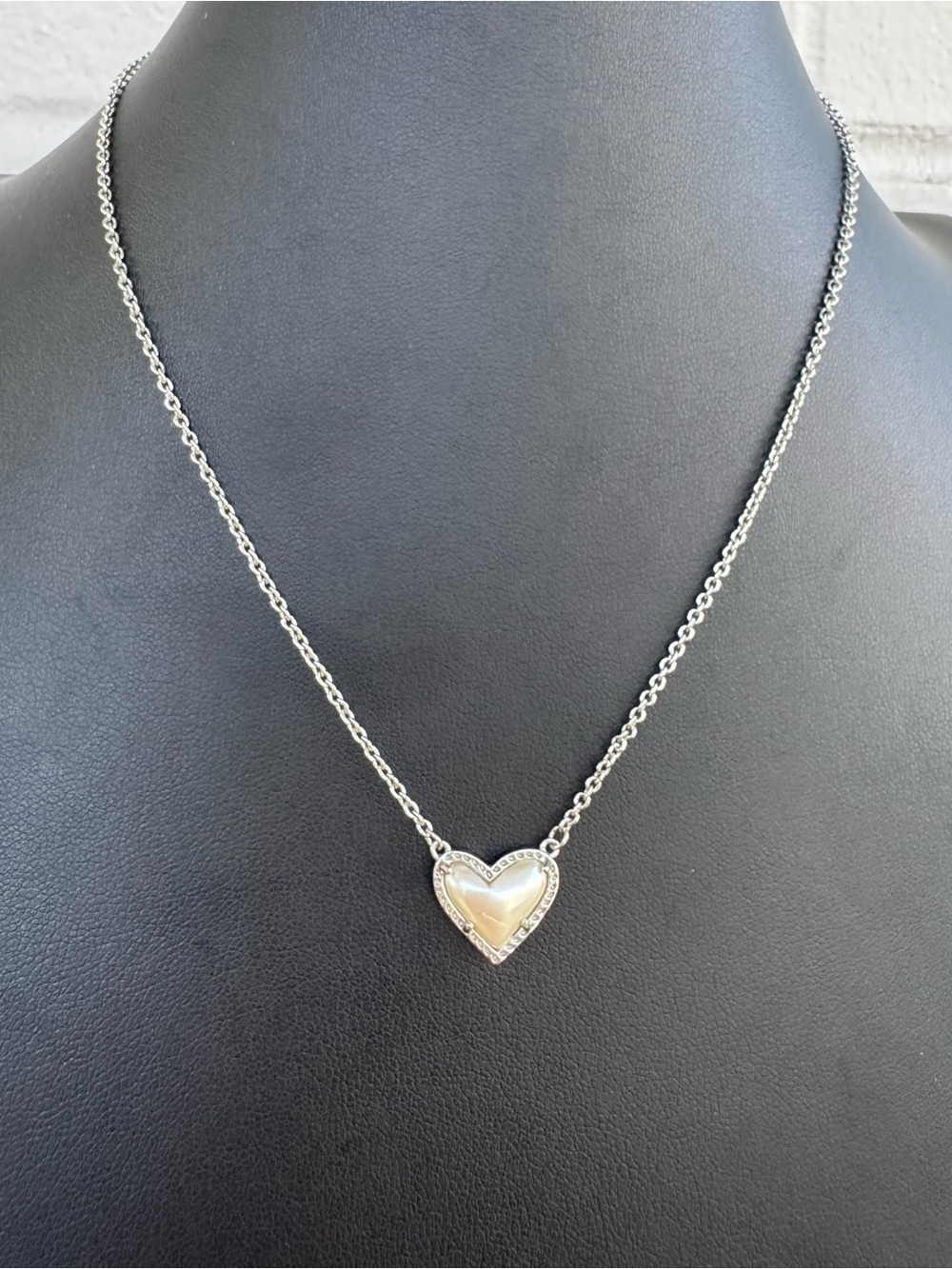 Kendra Scott Ari Silver & Ivory Mother of Pearl Necklace